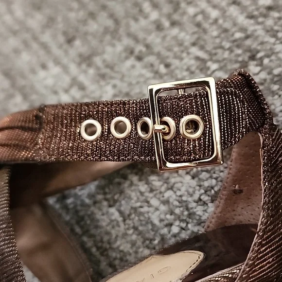 GIANNI BINI Strappy Bronze Platform Heels - Picture 13 of 14